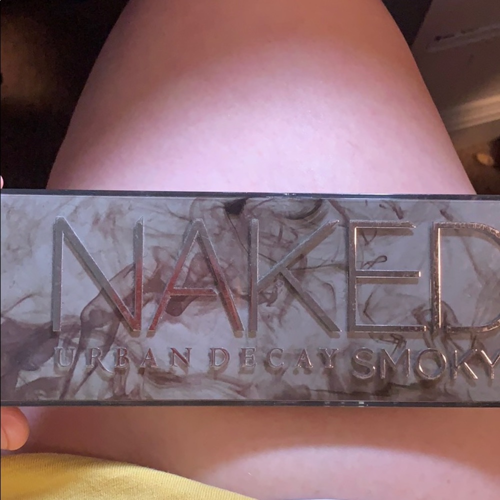 Urban Decay Naked Smoky Palette